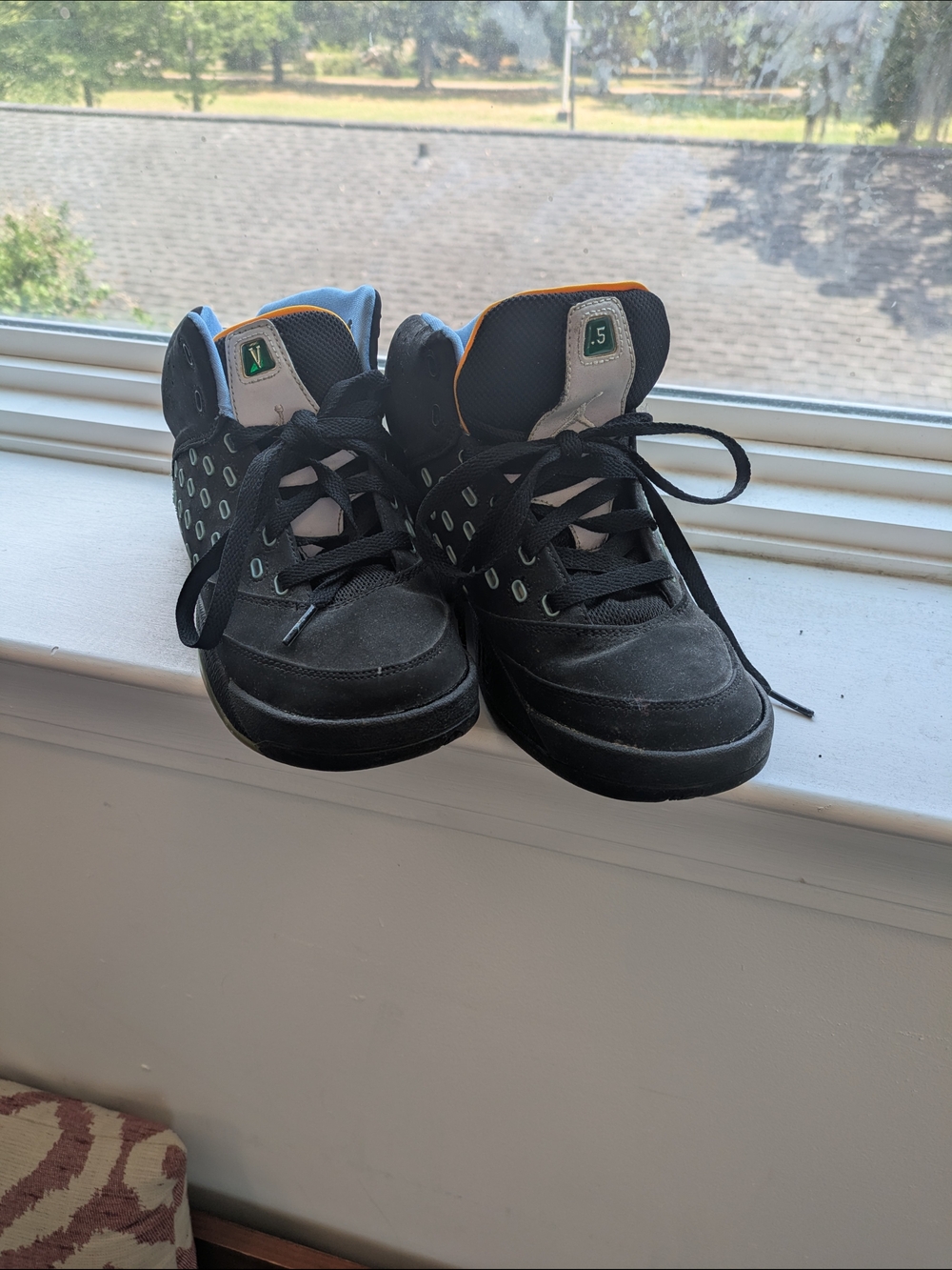 Jordan Melo 5.5 Black University Blue Taxi Youth Size 6.5Y Sneakers